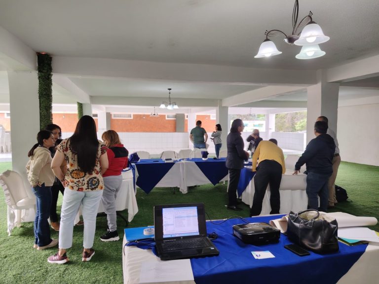 Taller liderazgo y trabajo en equipo SEGEPLAN 2025