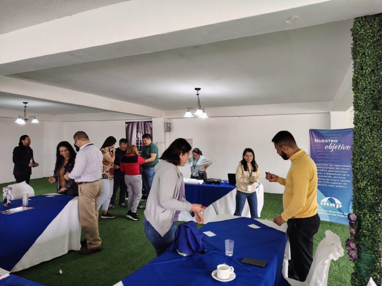Taller liderazgo y trabajo en equipo SEGEPLAN 2025
